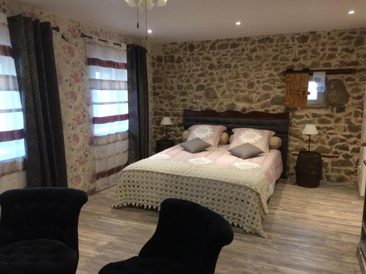 Chambres D'Hotes Les Vergers De Louise Thiolieres Eksteriør billede